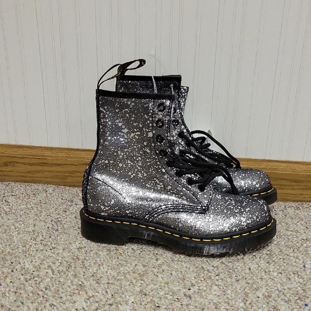 Dr. Martens Silver Glitter, women's Boots 6 air cushion sole grunge goth